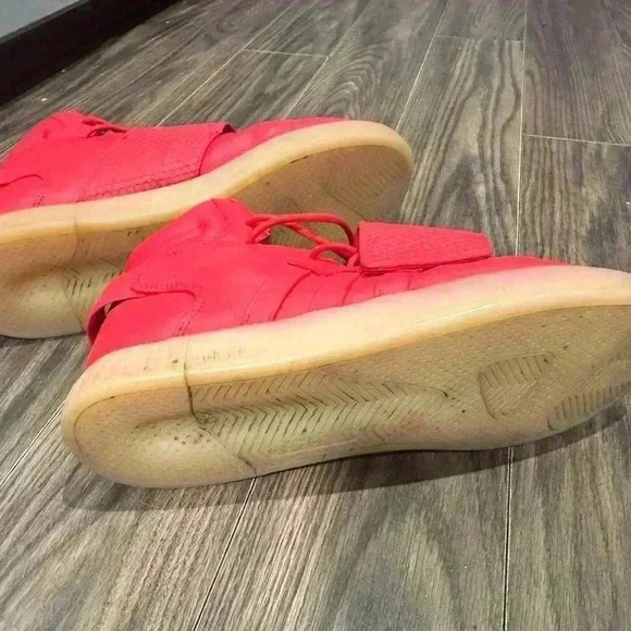 ADIDAS TUBULAR INVADER MEN’S 
STRAP CASUAL LACE-UP SHOE - Picture 6 of 9